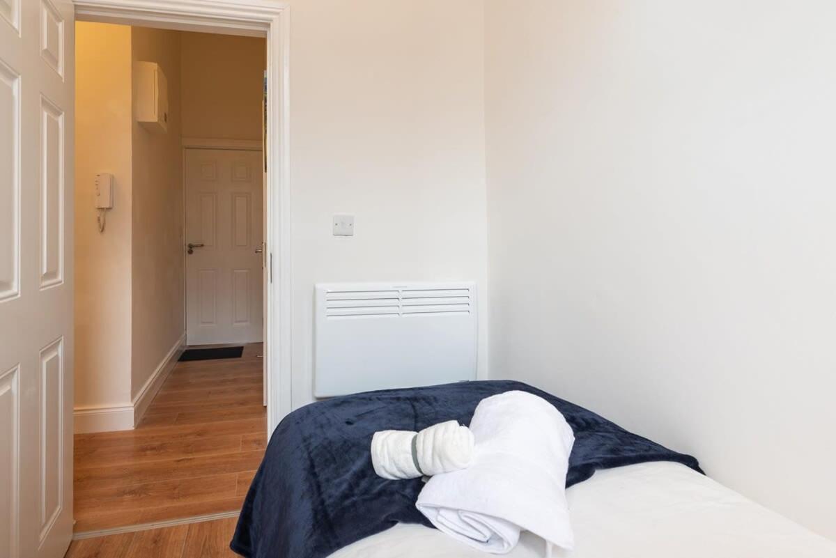 Cosy 2bed Super Location Apartment